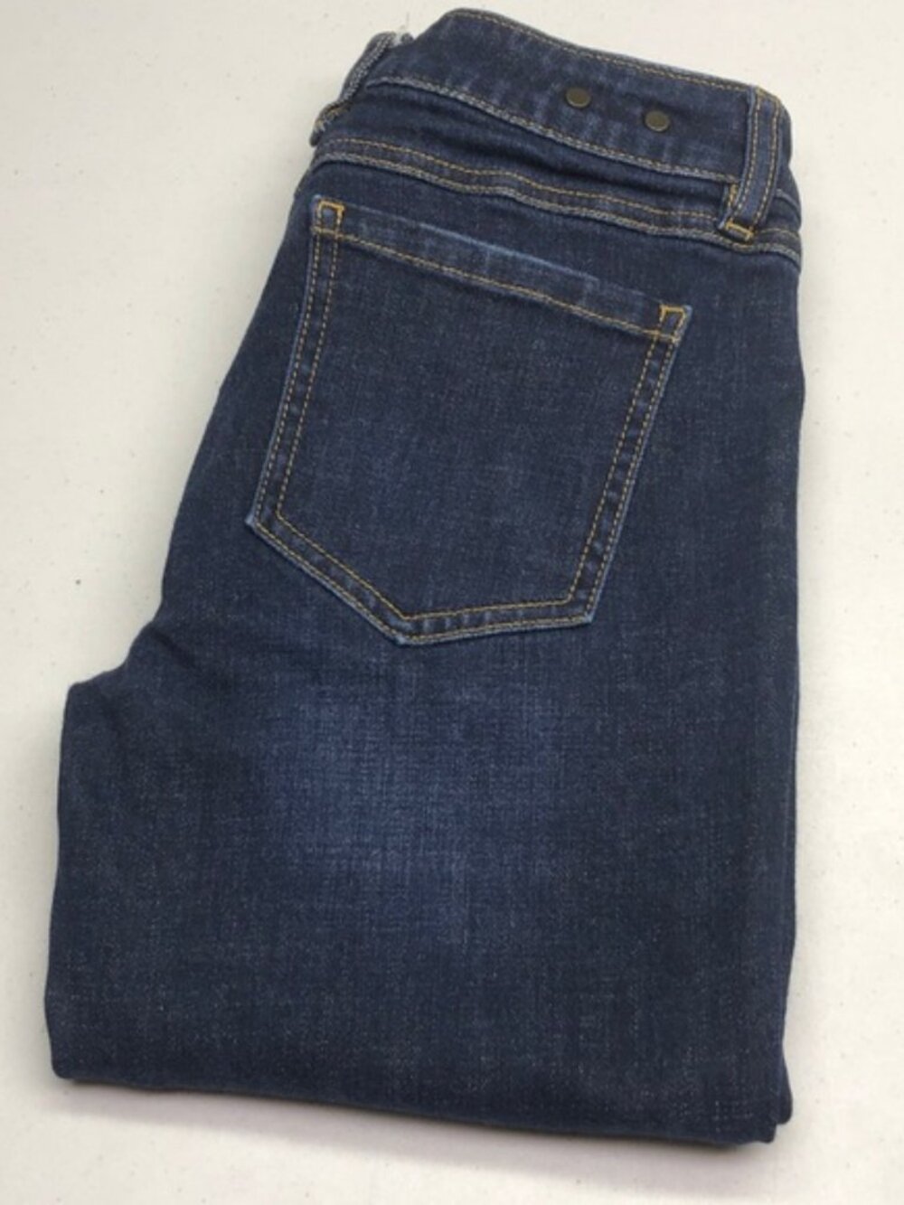 CABI SKINNY MID-RISE JEANS 2/26x29 ⭐️